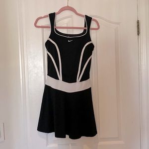 Nike black and white tennis dress